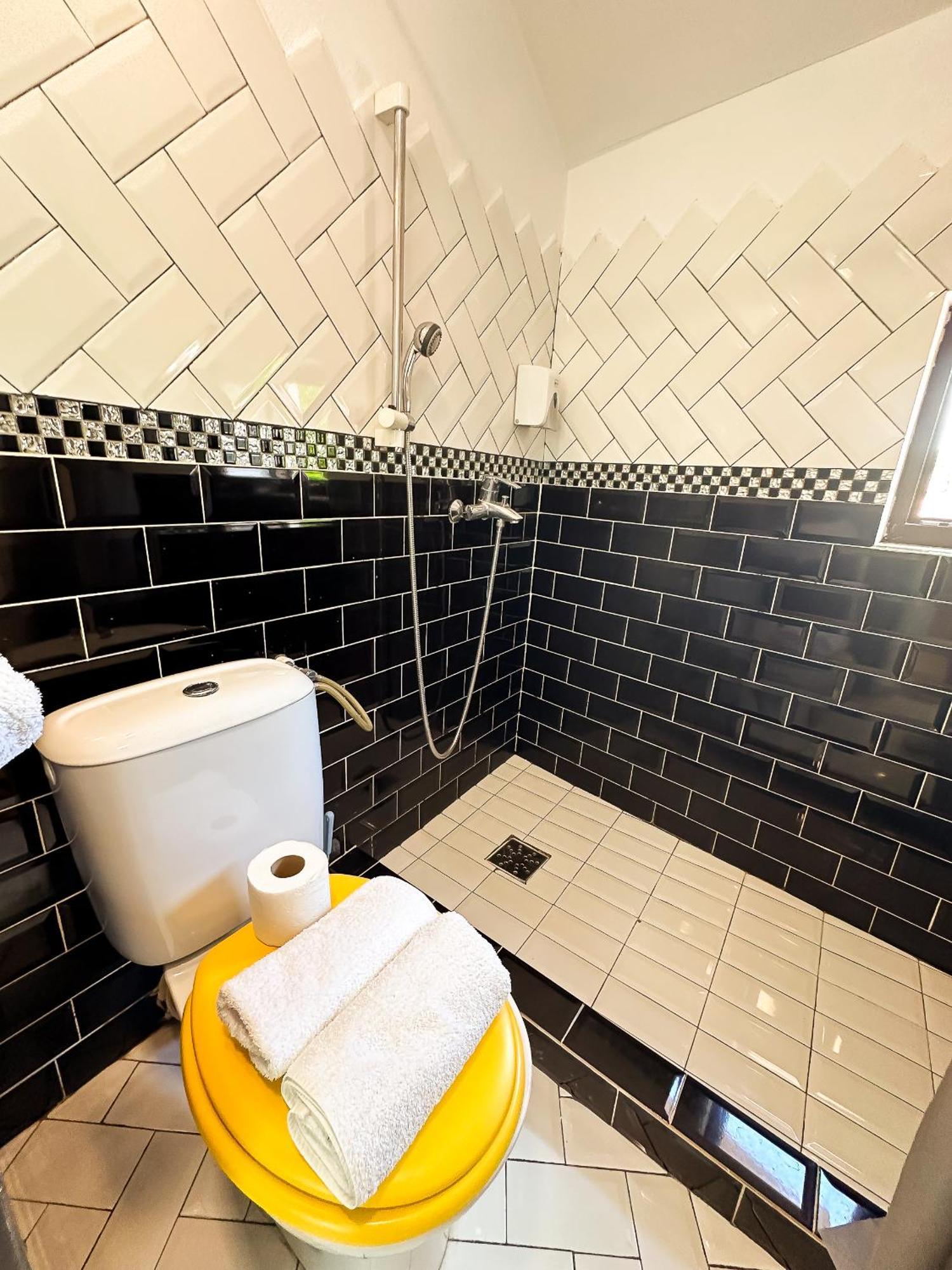 Millenium Apartment Central Craiova Ngoại thất bức ảnh