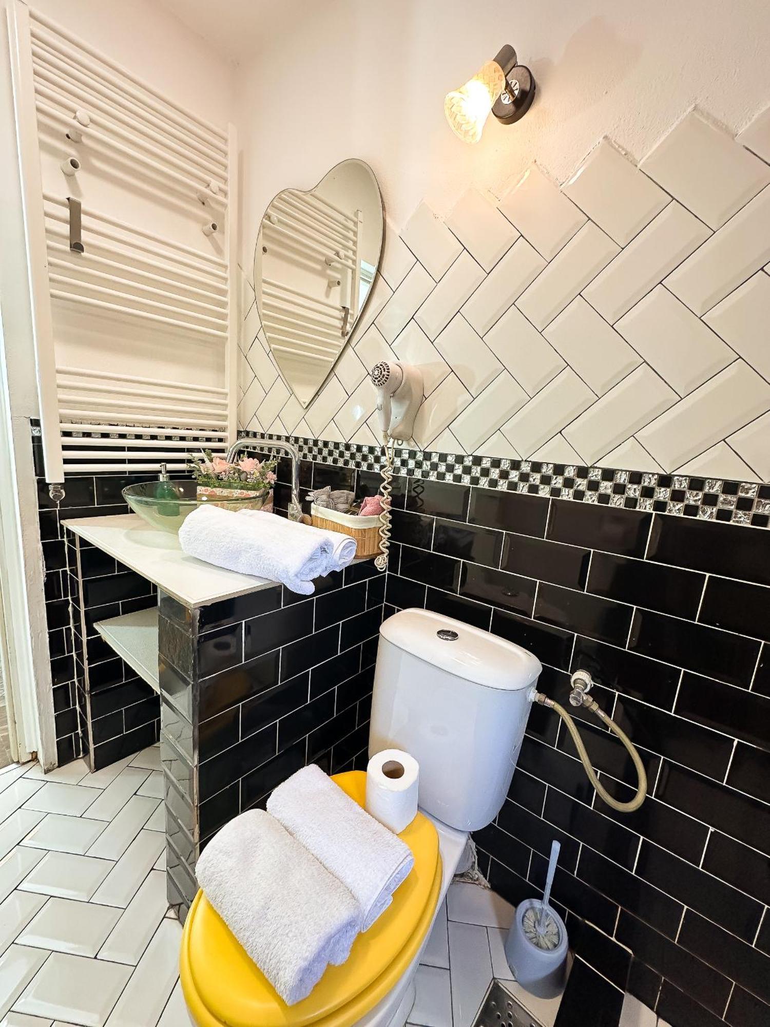 Millenium Apartment Central Craiova Ngoại thất bức ảnh