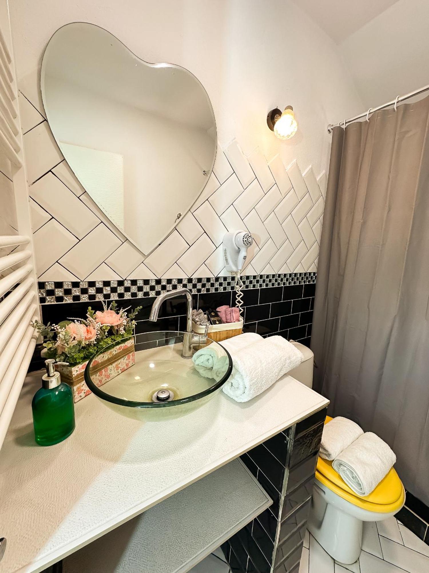 Millenium Apartment Central Craiova Ngoại thất bức ảnh